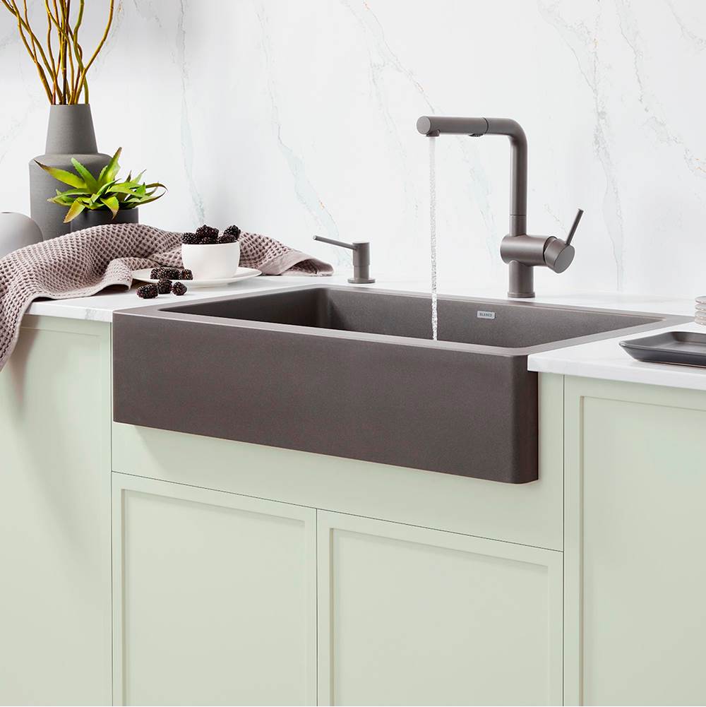 Linus Low Arc Pull-Out Dual-Spray Kitchen Faucet - Volcano Gray