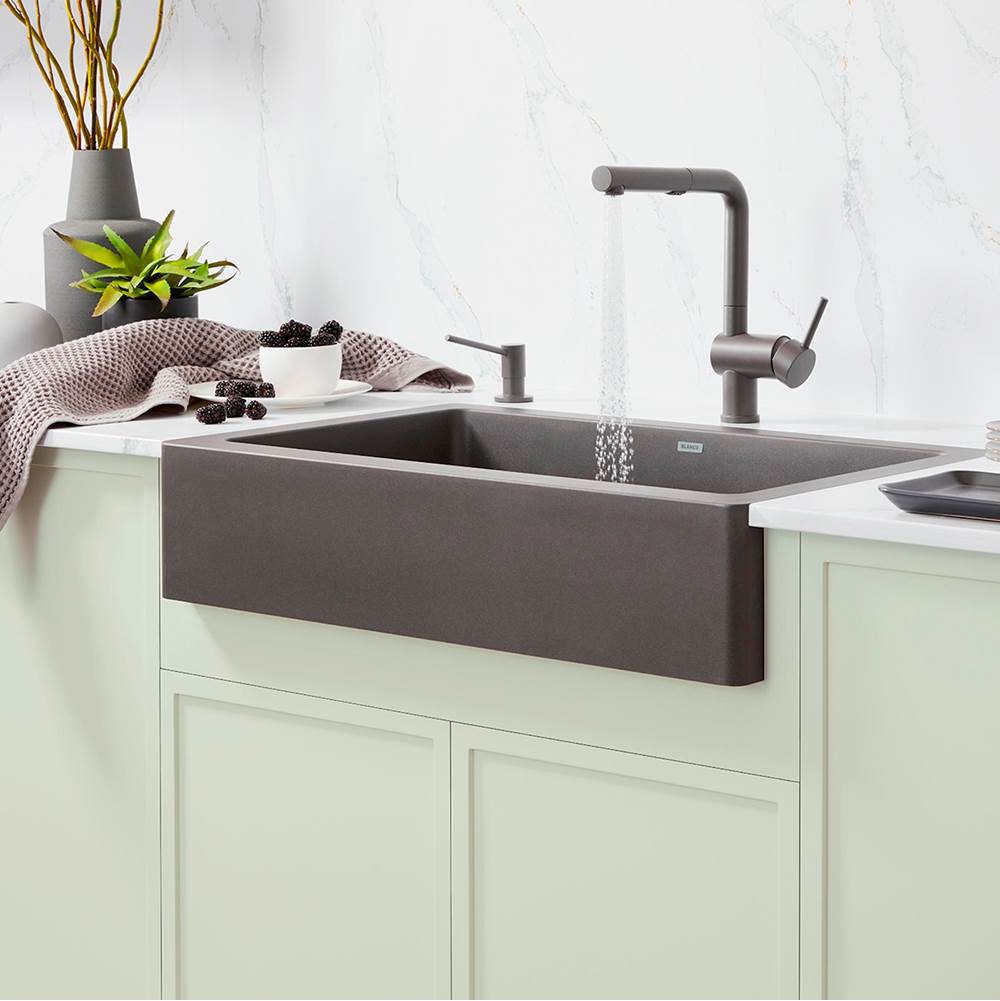 Linus Low Arc Pull-Out Dual-Spray Kitchen Faucet - Volcano Gray