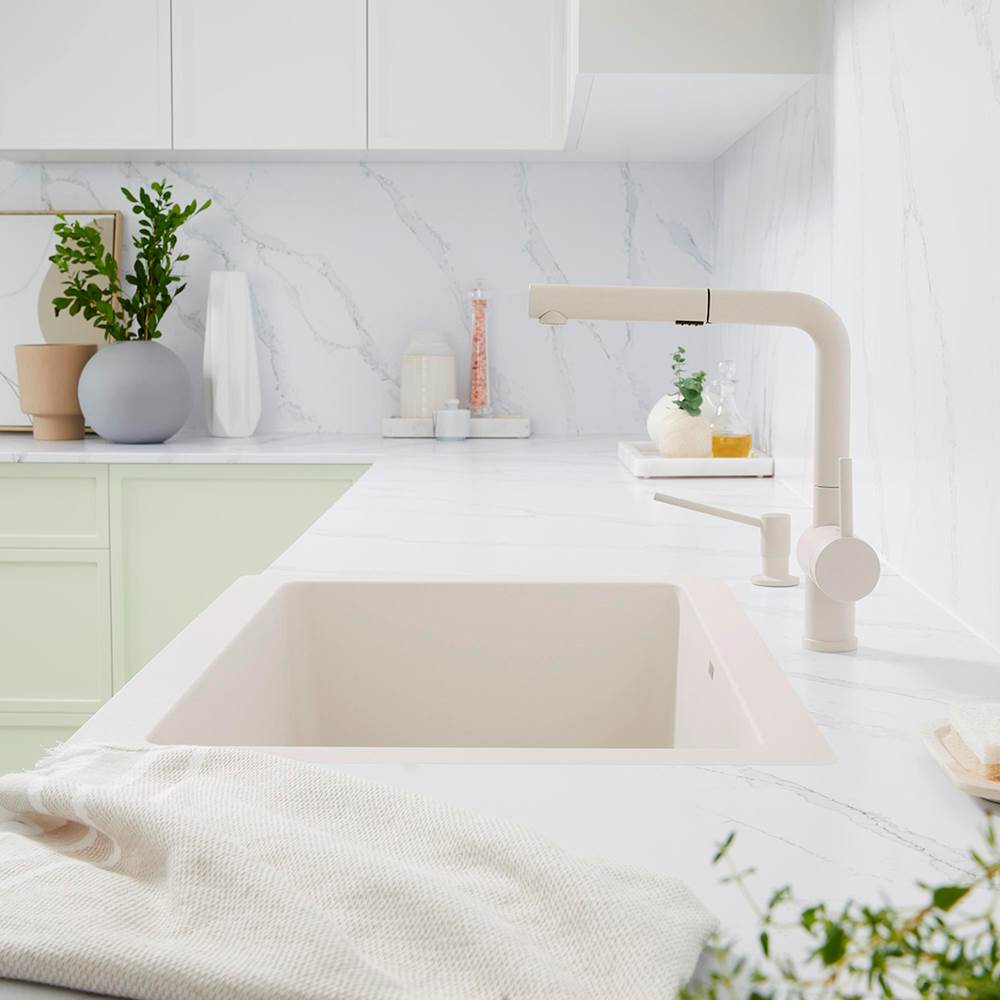 Linus Low Arc Pull-Out Dual-Spray Kitchen Faucet - Volcano Gray