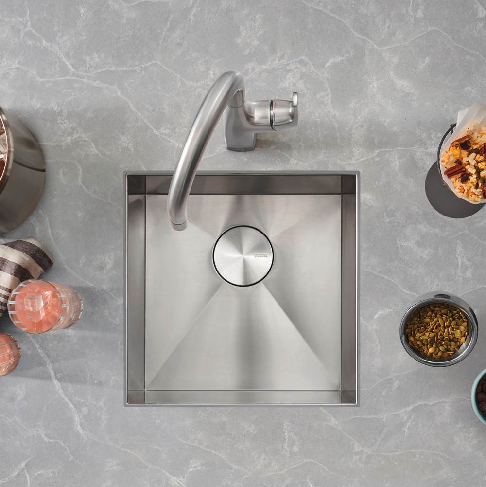 Quatrus R0 17'' Stainless Steel Undermount Bar Sink