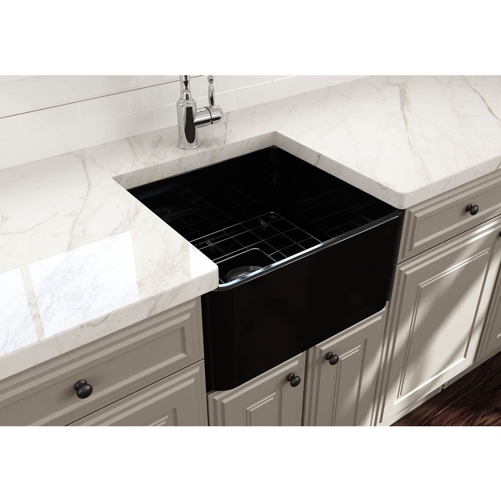 Classico Farmhouse Apron Front Fireclay 20 in. Single Bowl Kitchen Sink with Protective Bottom Grid and Strainer in White