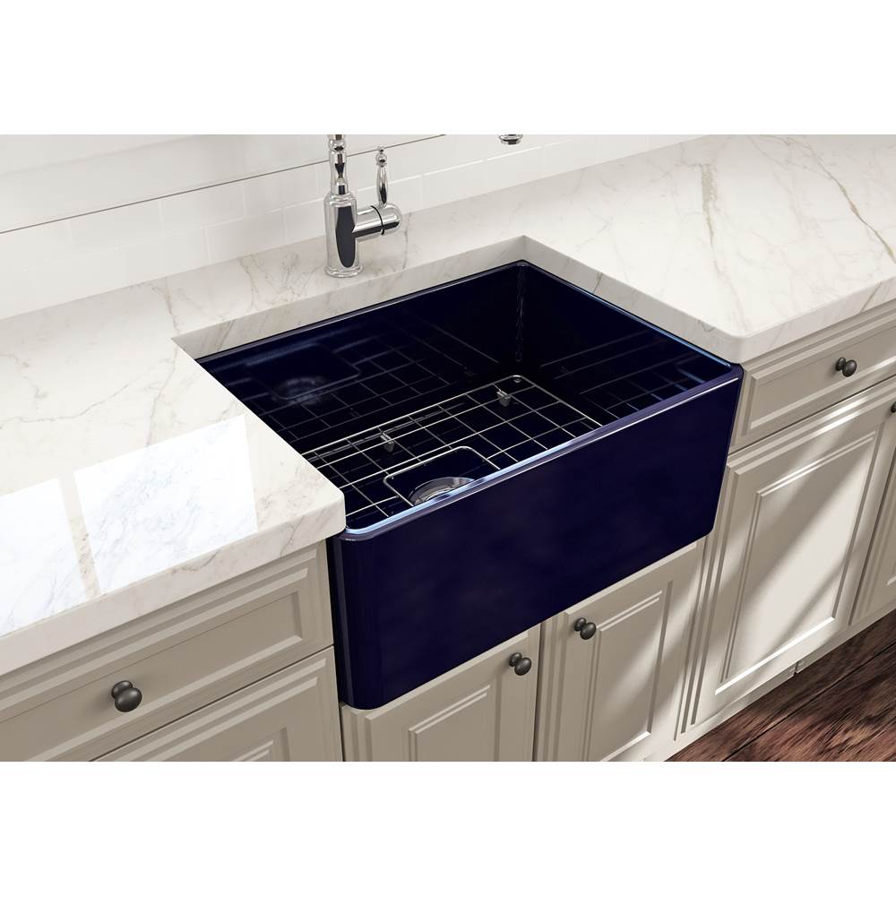 Classico Farmhouse Apron Front Fireclay 24 in. Single Bowl Kitchen Sink with Protective Bottom Grid and Strainer in White