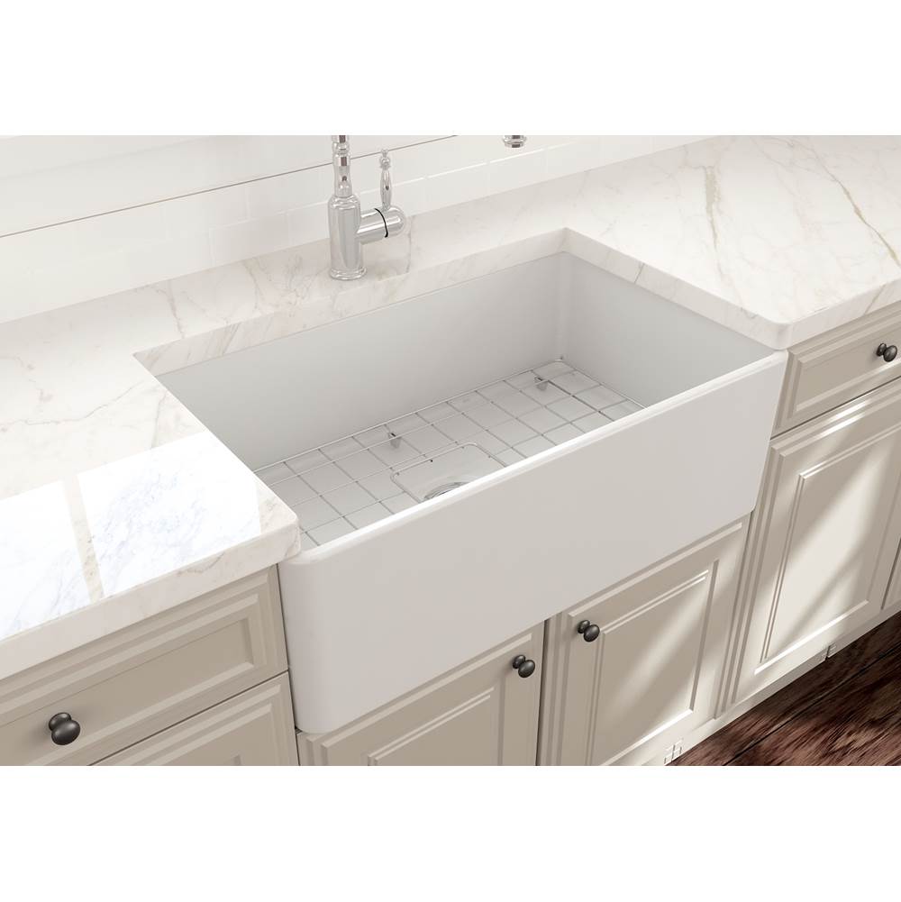 Classico Farmhouse Apron Front Fireclay 30 in. Single Bowl Kitchen Sink with Protective Bottom Grid and Strainer in White