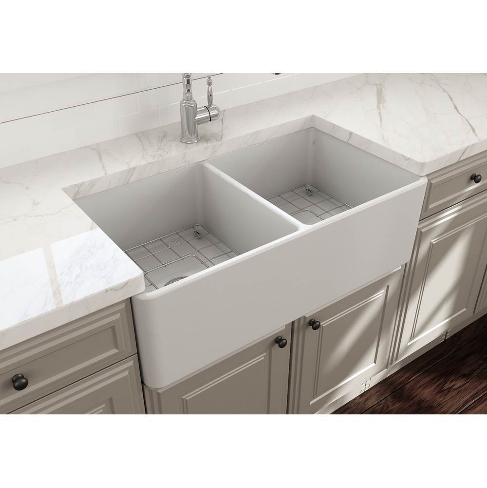Classico Farmhouse Apron Front Fireclay 33 in. Double Bowl Kitchen Sink with Protective Bottom Grids and Strainers in White