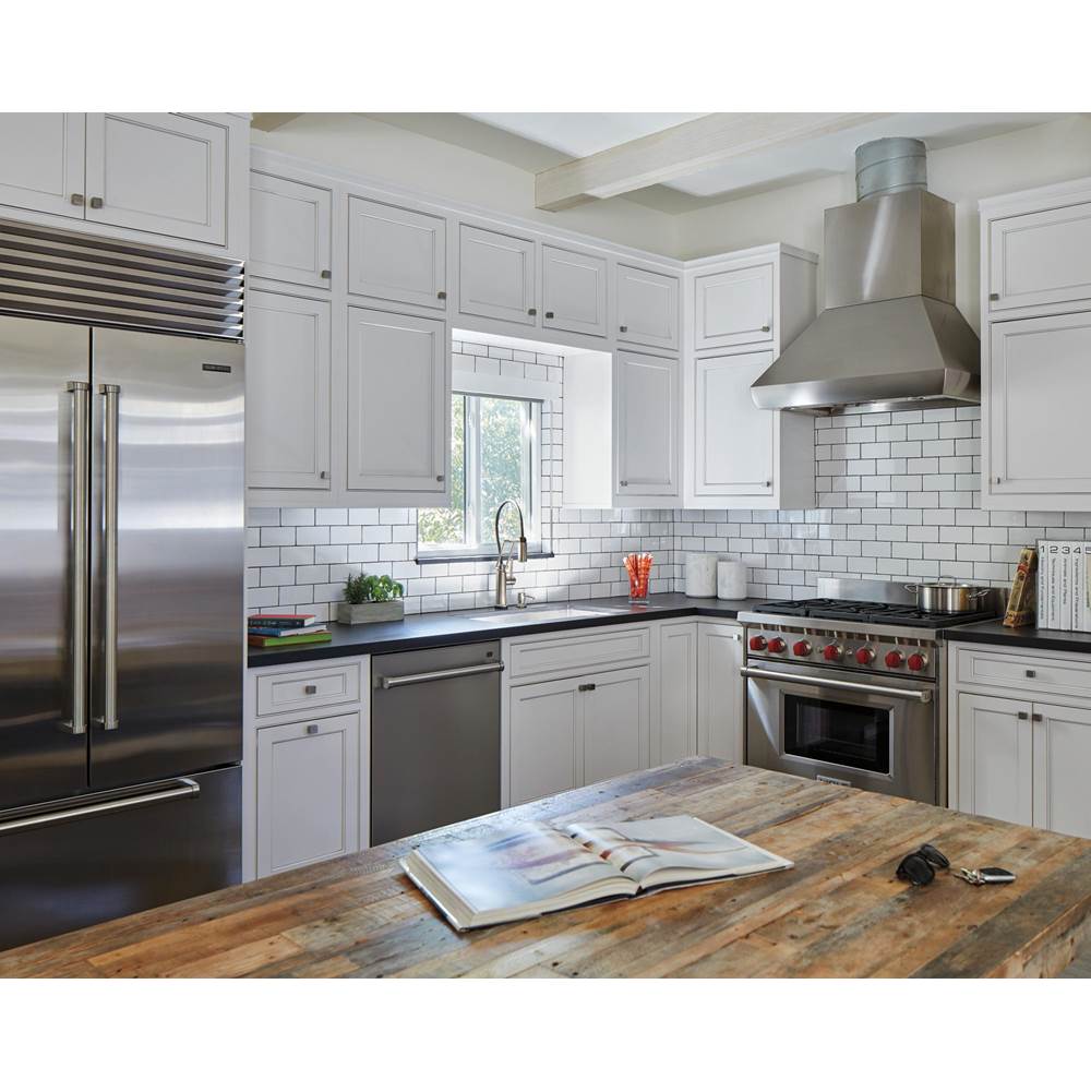 Solna Single Handle Articulating Kitchen Kitchen Faucet with SmartTouch Technology