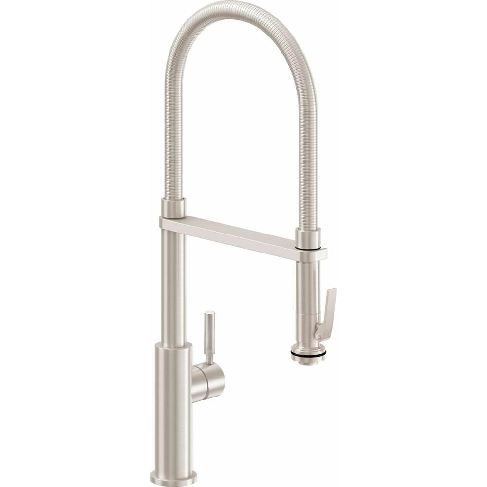 California Faucets - Culinary Pull-Out Kitchen Faucet with Squeeze Sprayer - Gloss White