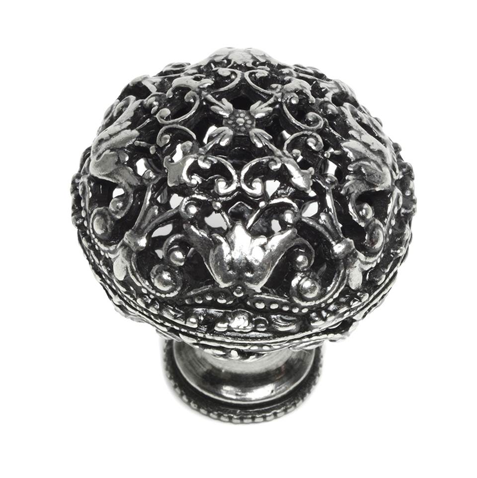 Juliane Grace Large Knob Full Round
