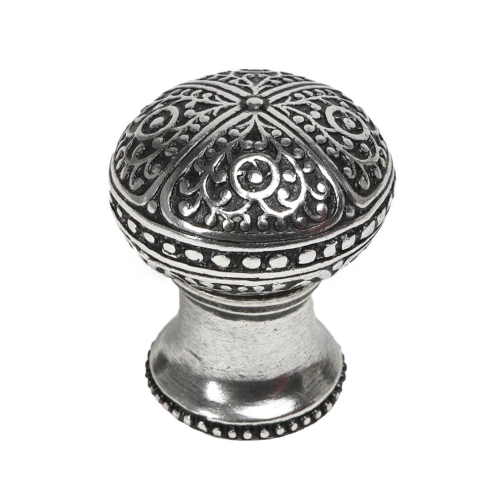 Millennium Classic Large Round Knob