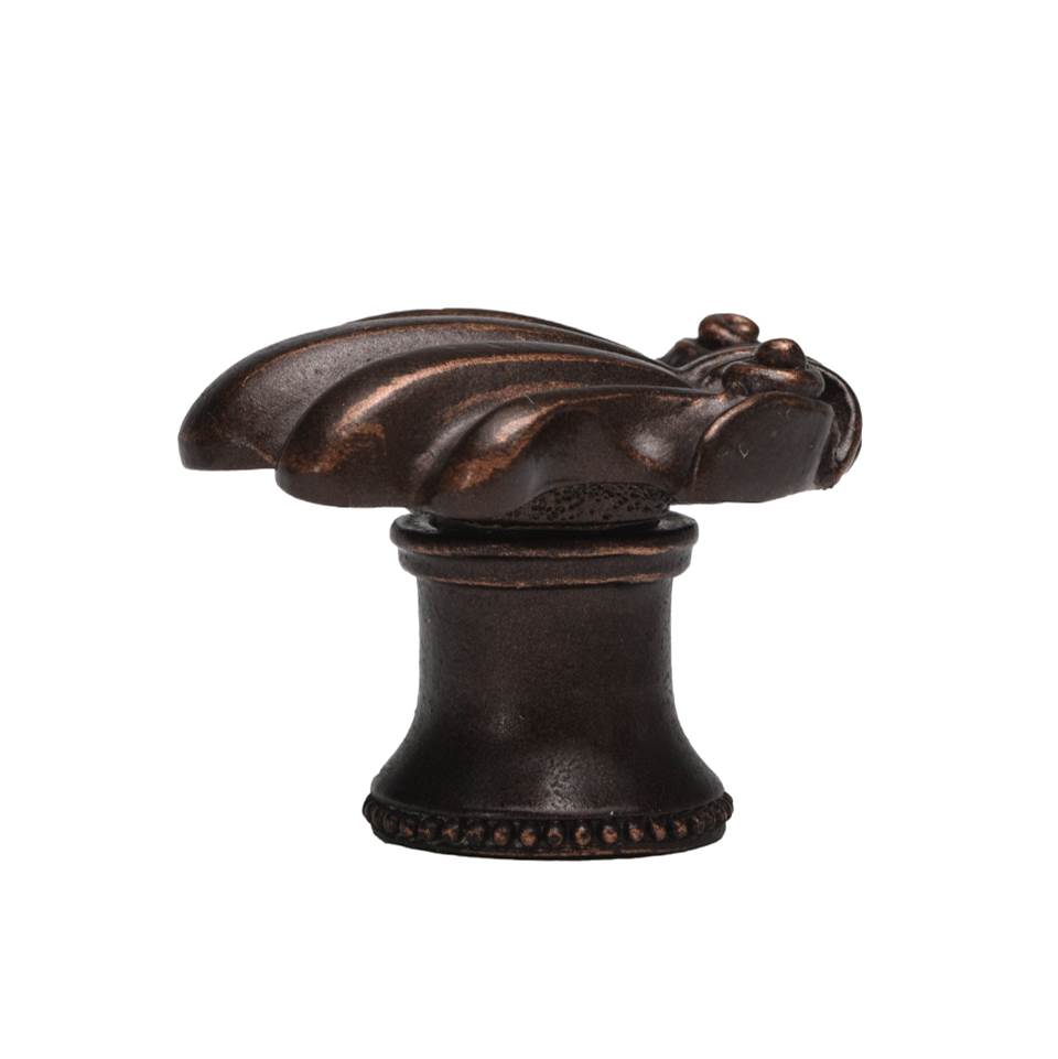 Aphrodite Medium Shell Knob