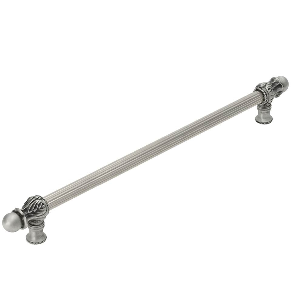 Carpe Diem Hardware - Acanthus 22'' O.C. {Approx.} w/ 5/8'' Reeded Center Long Pull Romanesque Style - Soft Gold
