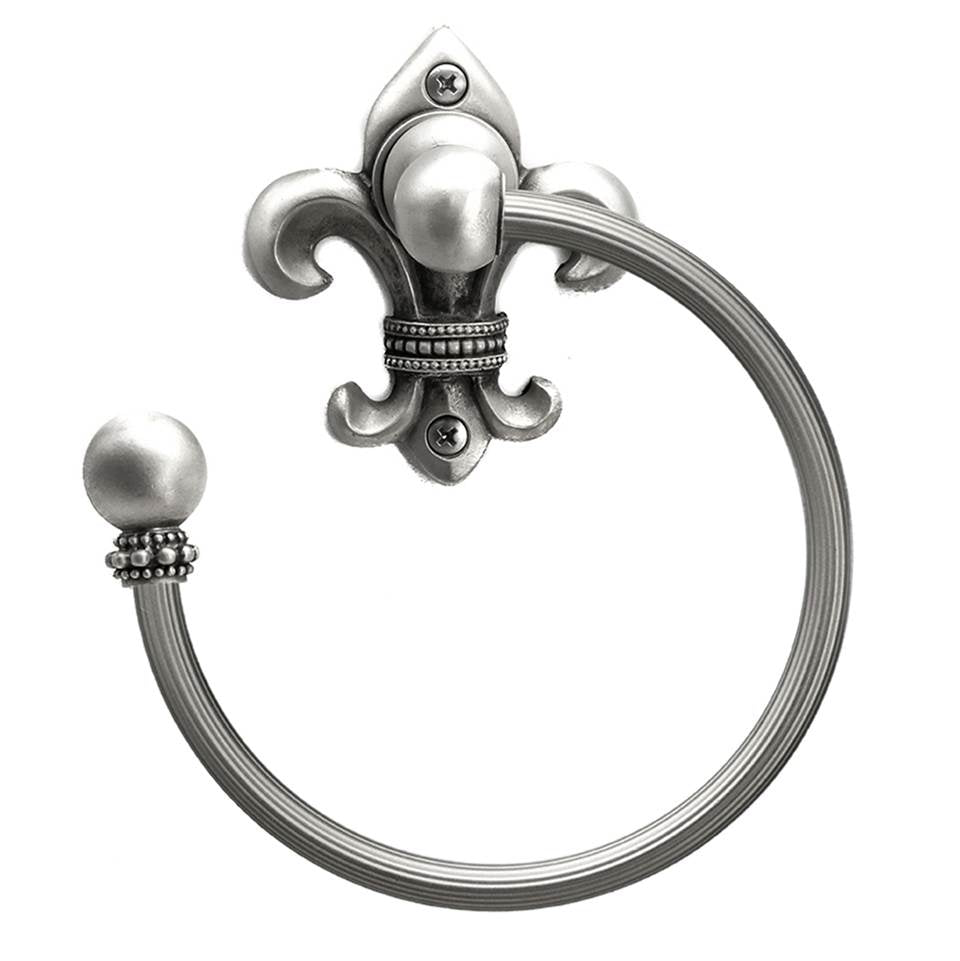 Carpe Diem Hardware - Charlemagne Swing Towel Reeded Ring Left - Chalice