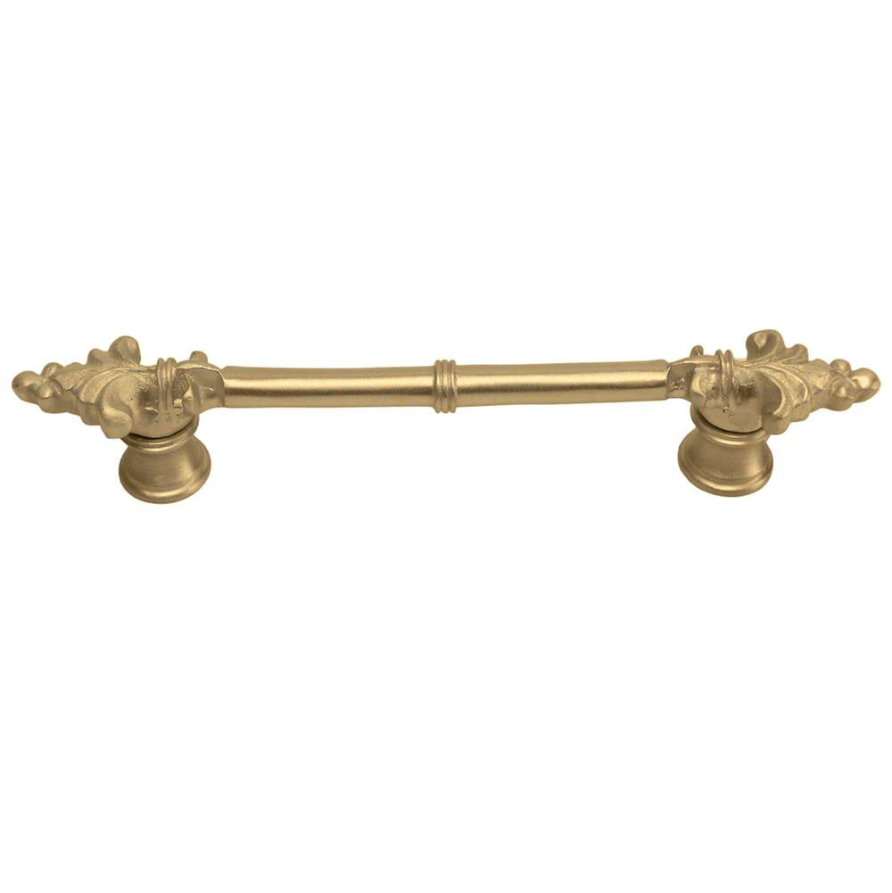 Carpe Diem Hardware - Charlemagne Classic 4'' O.C. Pull With Small Fleur De Lys On Ends In Soft Gold. - Soft Gold