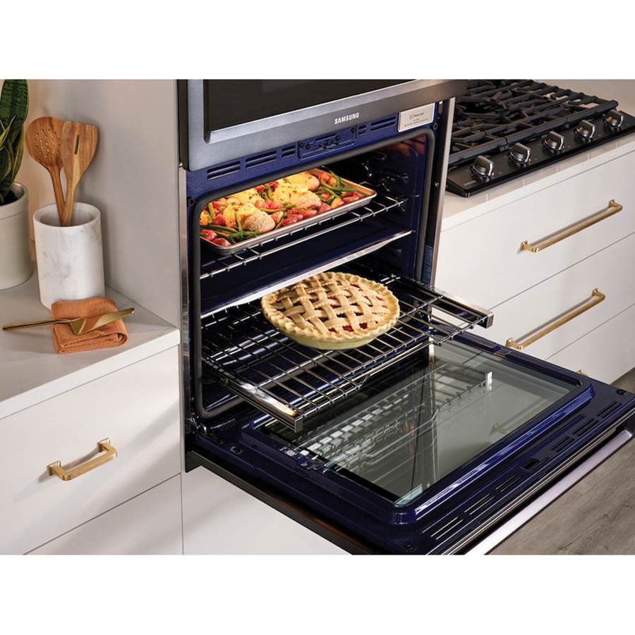 Double Oven, Flex Duo (Upper), Knob LCD Interface, Steam Cooking, Dual Fan True Convection, Glide Rack (Both), Wi-Fi, 5.1 cu-ft, 30''