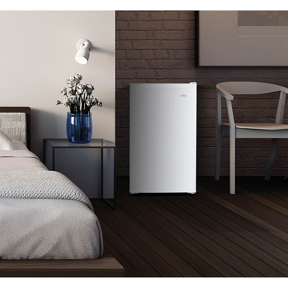Compact Refrigerator