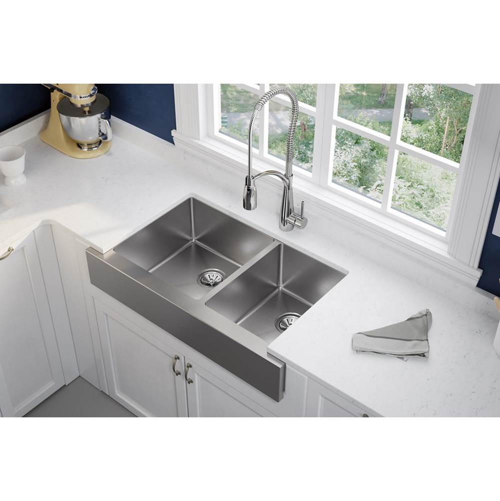 18 Gauge Stainless Steel 35.875'' x 20.25'' x 9'' Double Bowl Farmhouse Undermount Kitchen Sink