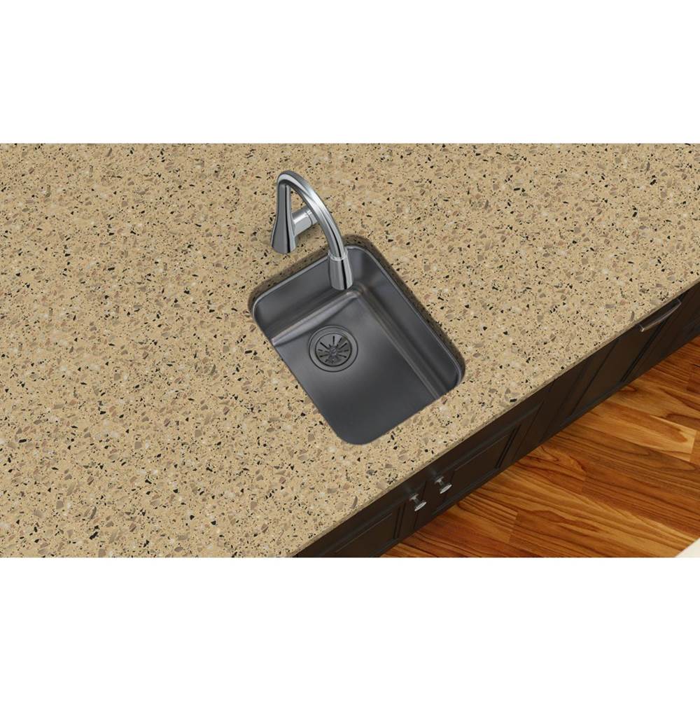 18 Gauge Stainless Steel 14'' x 18.5'' x 7.875'' Single Bowl Undermount Kitchen Sink