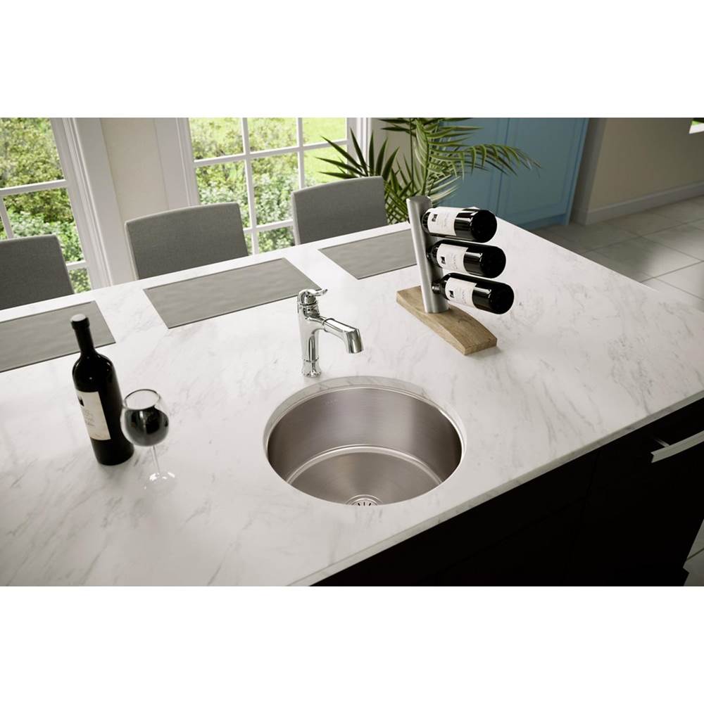 18 Gauge Stainless Steel 18.375'' x 18.375'' x 8'' Single Bowl Undermount Kitchen Sink