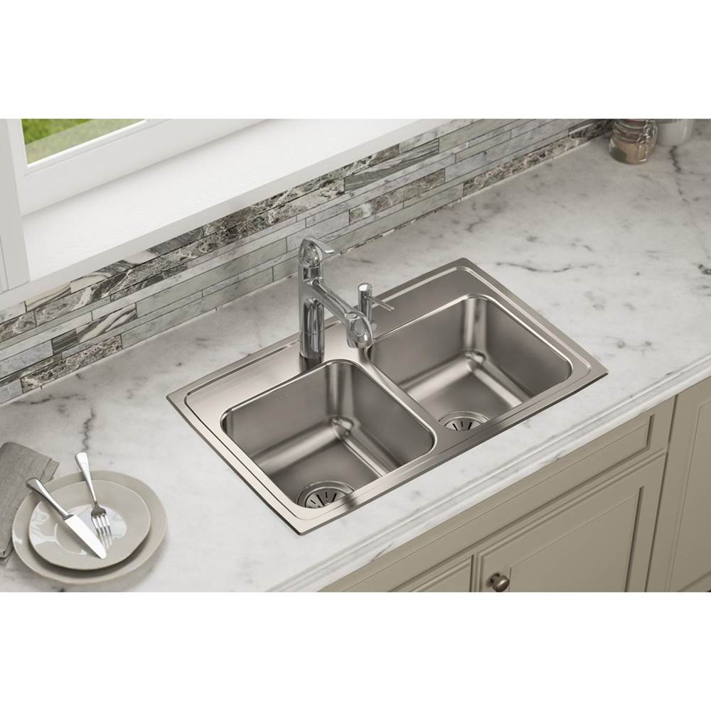 18 Gauge Stainless Steel 29'' x 18'' x 7.625'' Double Bowl Drop-in Kitchen Sink
