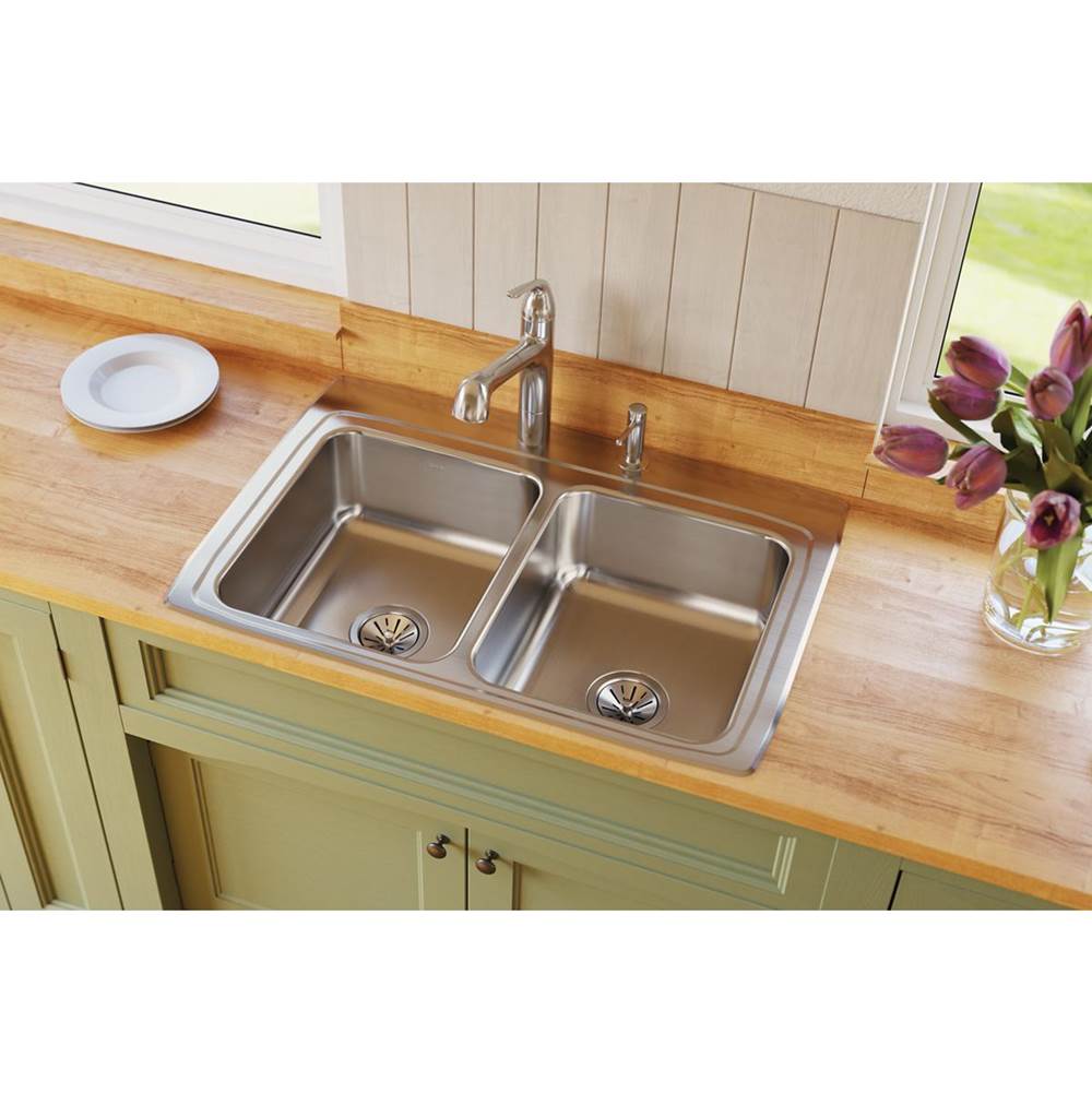 18 Gauge Stainless Steel 33'' x 22'' x 8.125'' Double Bowl Drop-in Kitchen Sink