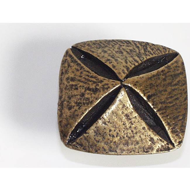 Emenee - Pyramid 1-1/2''x1-1/2''