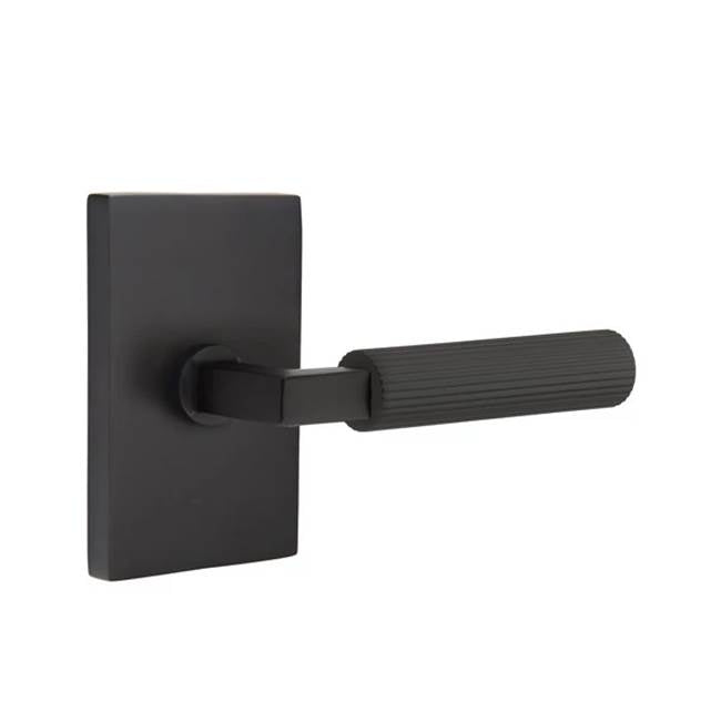 Emtek - Passage, Modern Rectangular Rosette US19, L-Square Stem US19, Straight Knurled Handle US19 RH - Flat Black