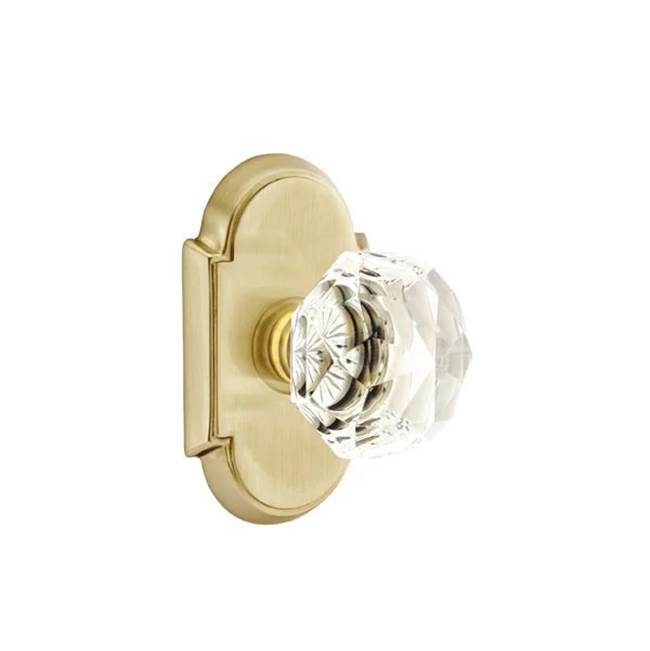 Emtek - Concealed, Privacy, No.8 Rosette, Diamond Crystal Knob, US4 - Satin Brass