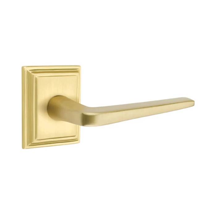 Emtek - Privacy, Wilshire Rosette, Athena Lever, LH, US4 - Satin Brass