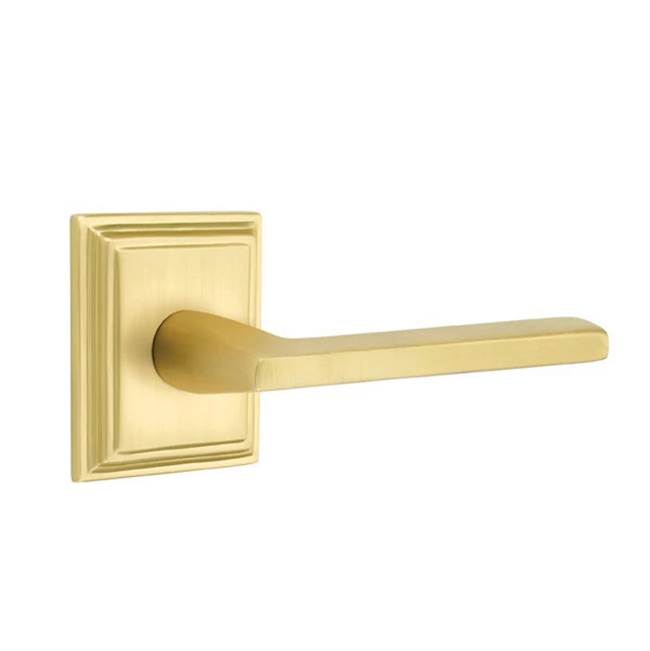 Emtek - Privacy, Wilshire Rosette, Helios Lever, RH, US4 - Satin Brass