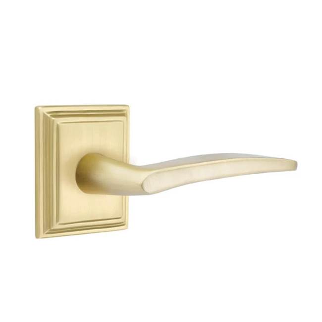 Emtek - Privacy, Wilshire Rosette, Poseidon Lever, RH, US4 - Satin Brass