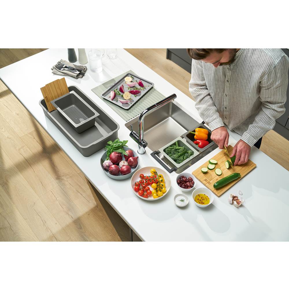 12.25-inch Contemporary Single Handle Pull-Out Faucet in Polished Chrome, ACT-PO-CHR