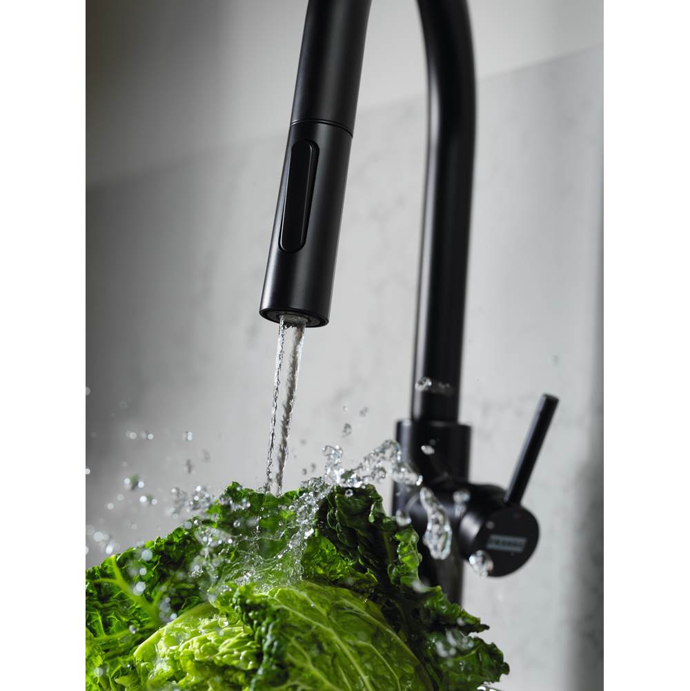 Pescara 17-inch Single Handle Pull-Down Kitchen Faucet in Matte Black, PES-PD-MBK