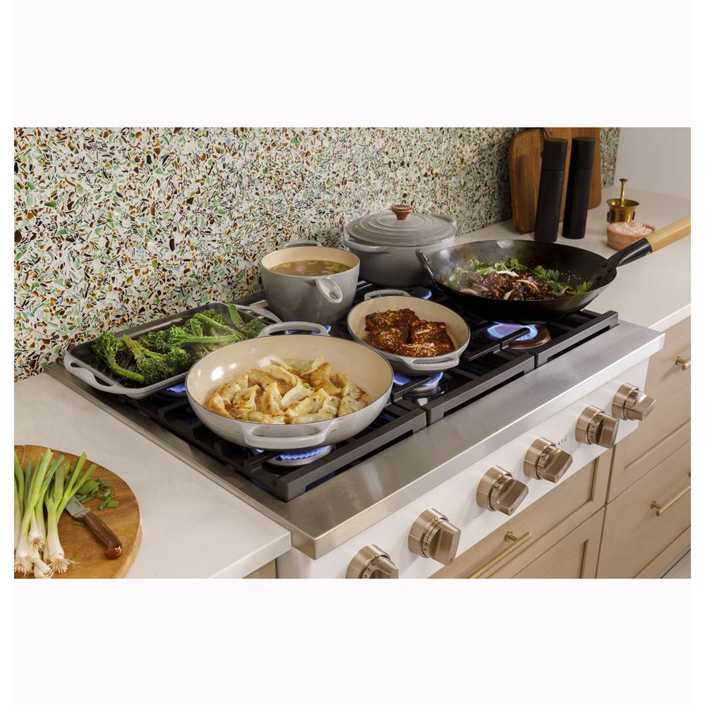 36'' Commercial-Style Gas Rangetop With 6 Burners (Natural Gas)