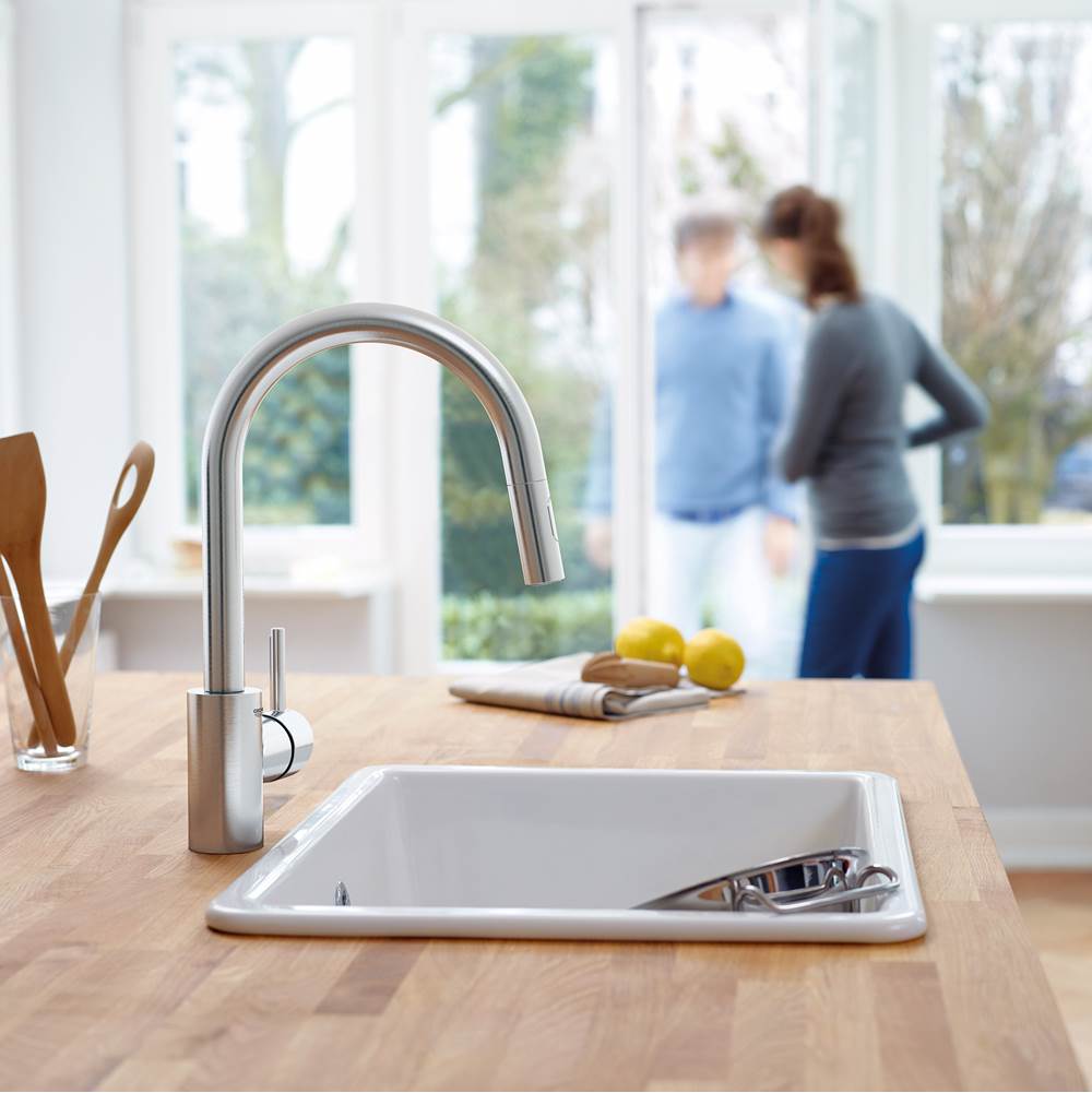 Concetto Single-Handle Pull-Down Kitchen Faucet Dual Spray 1.75 GPM