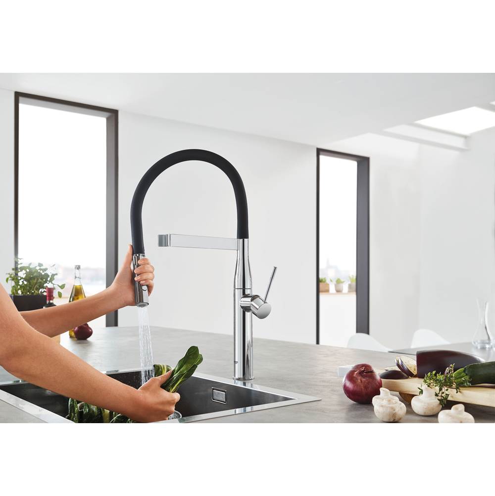 Single-Handle Semi-Pro Dual Spray Kitchen Faucet 1.75 GPM