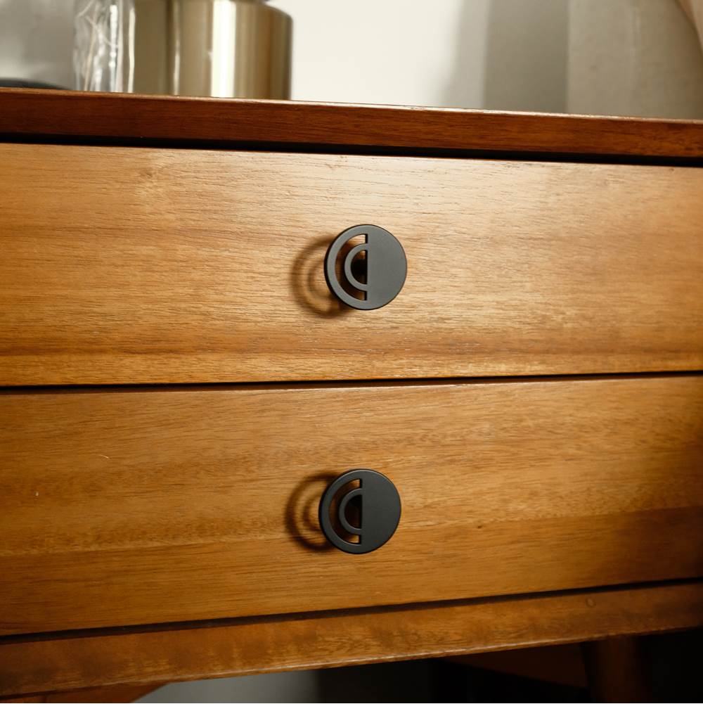 Horizon 1-1/2 in (38 mm) Width Matte Black Cabinet Knob
