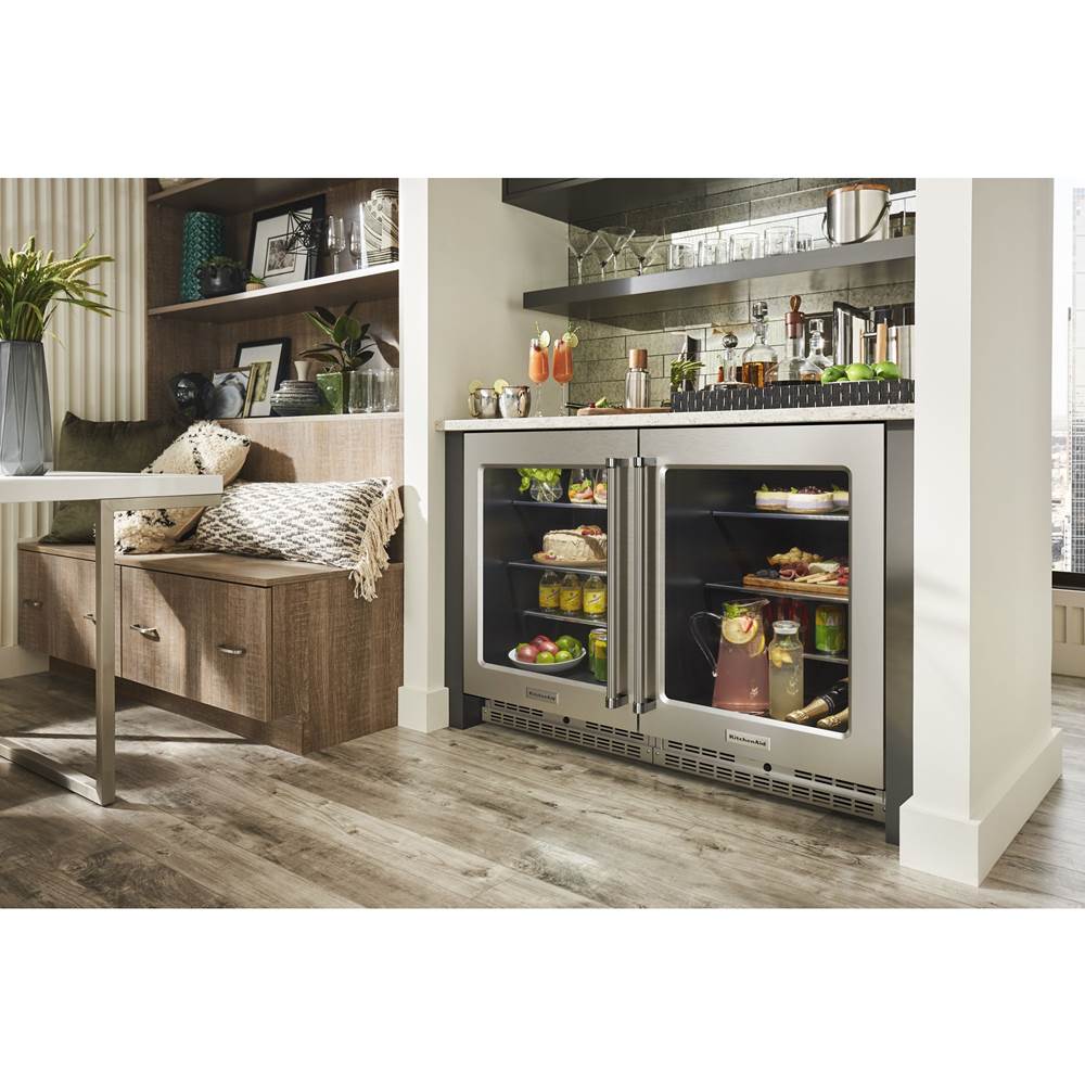 24 Kad Right Undercounter Refrigerator