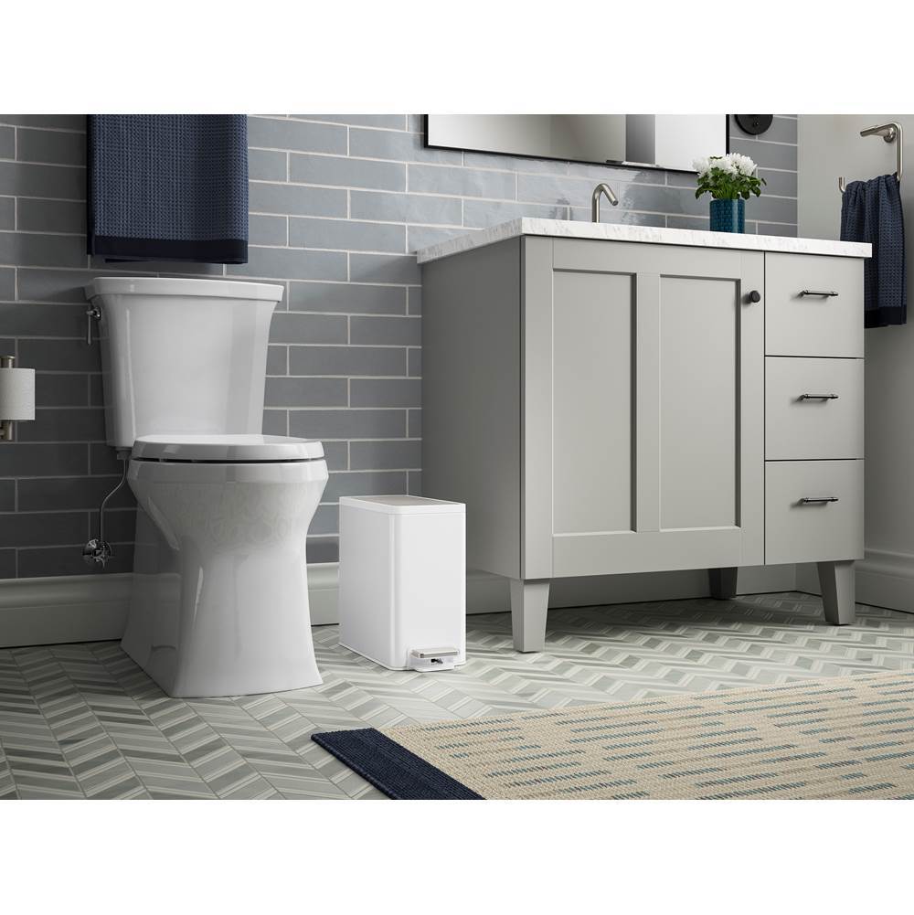 2.5-gallon slim step trash can