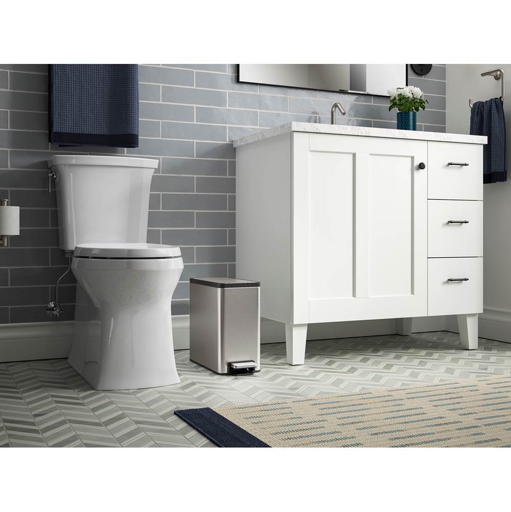 2.5-gallon slim step trash can