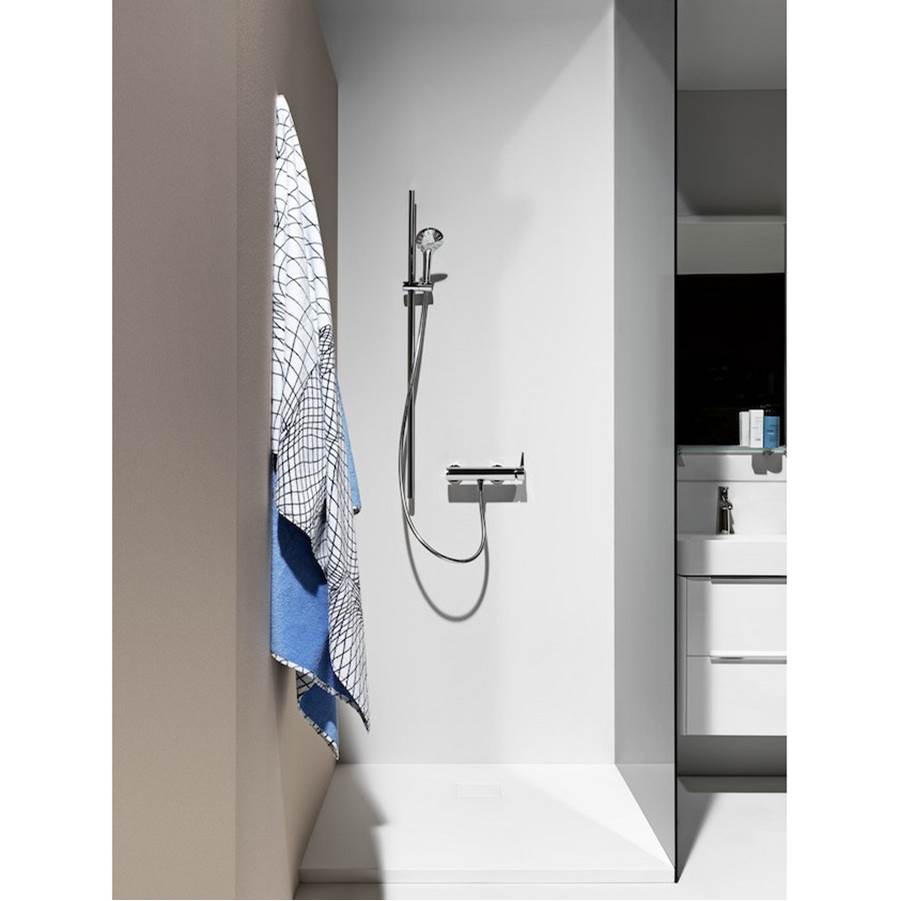 Washbasin, wall mounted