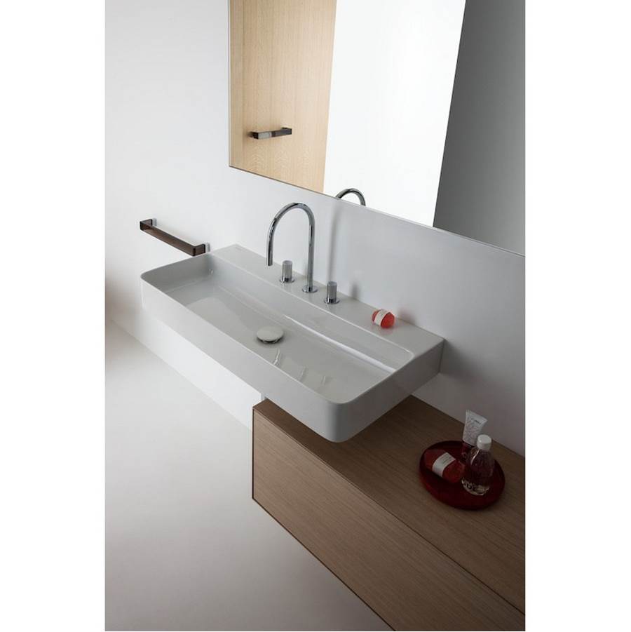 Washbasin, wall mounted