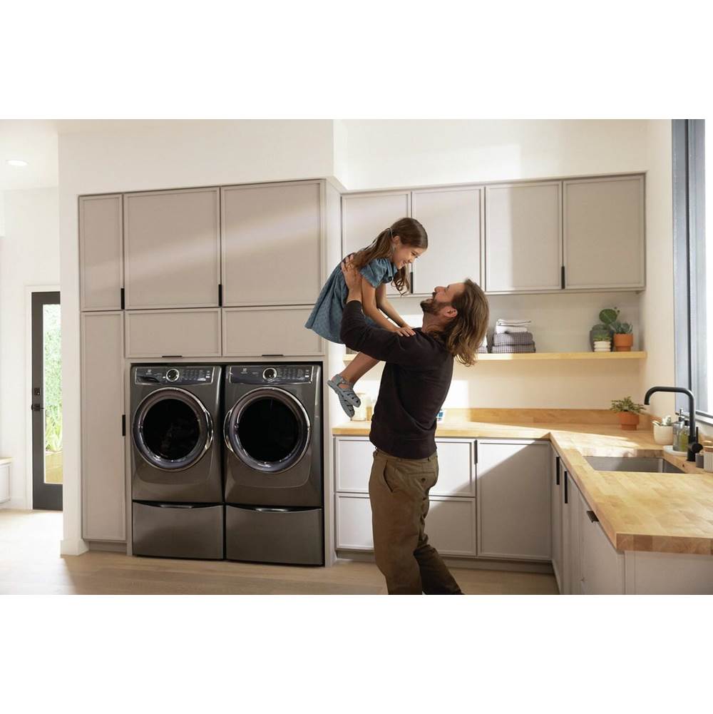 Electrolux - Front Load Washer 27'' - White