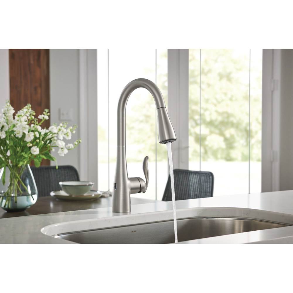 Arbor Motionsense Wave Sensor Touchless One-Handle Pulldown Kitchen Faucet Featuring Power Clean, Matte Black