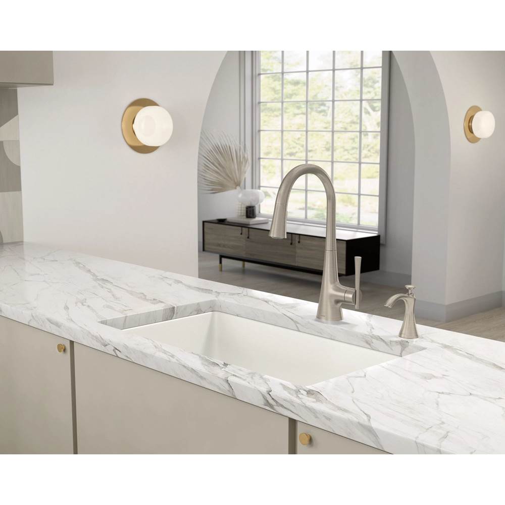 KURV Single-Handle Pull-Down Sprayer Kitchen Faucet with Reflex and Power Boost in Chrome