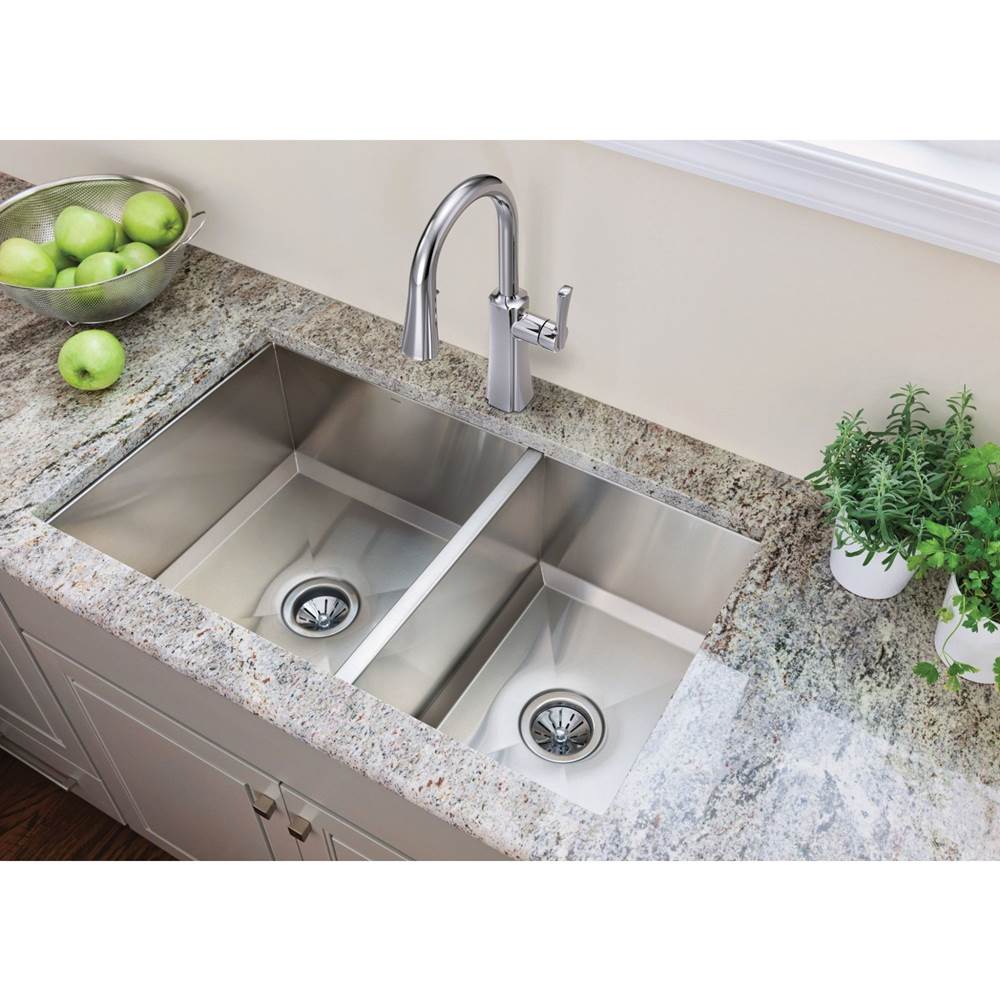 1800 Series Stainless Steel 29'' x 18'' 18 Gauge Double Bowl Sink Center Drain