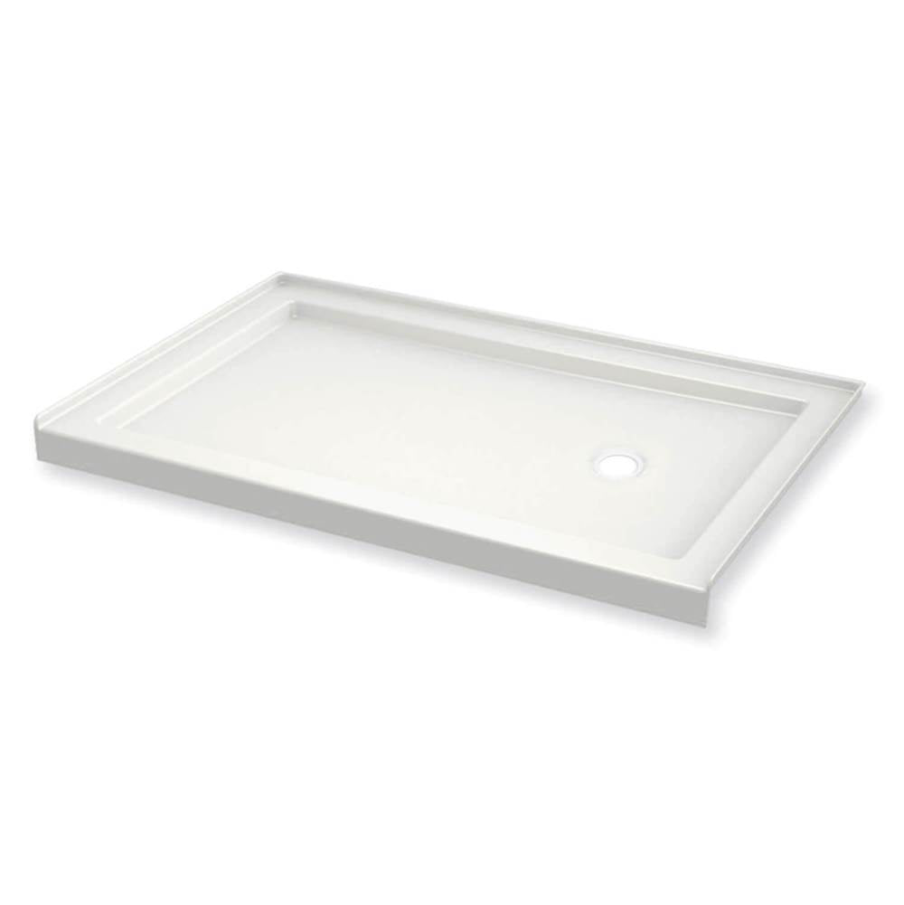 Maax - B3Round 6030 Acrylic Alcove Shower Base in White with Right-Hand Drain - White