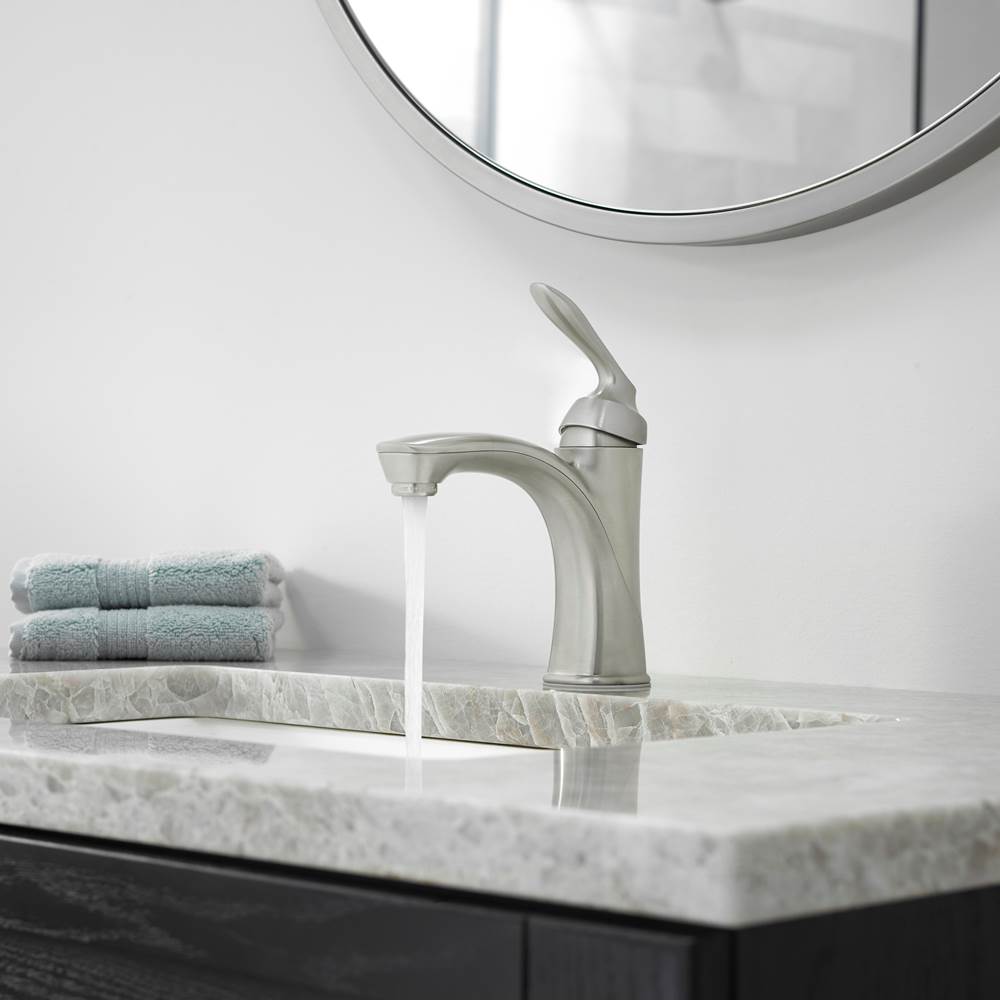 Avalon Single-Handle 4'' Centerset Bathroom Faucet in Polished Chrome