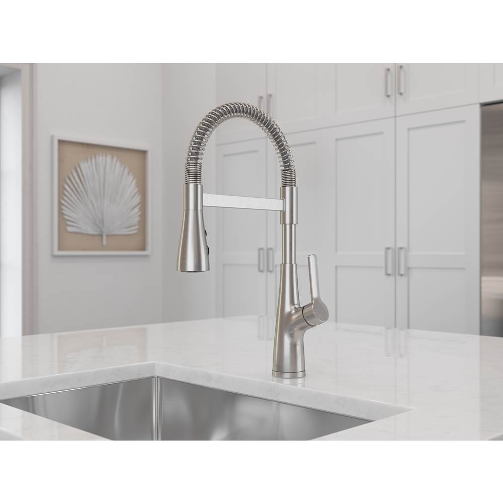 Neera Culinary Faucet in Matte Black