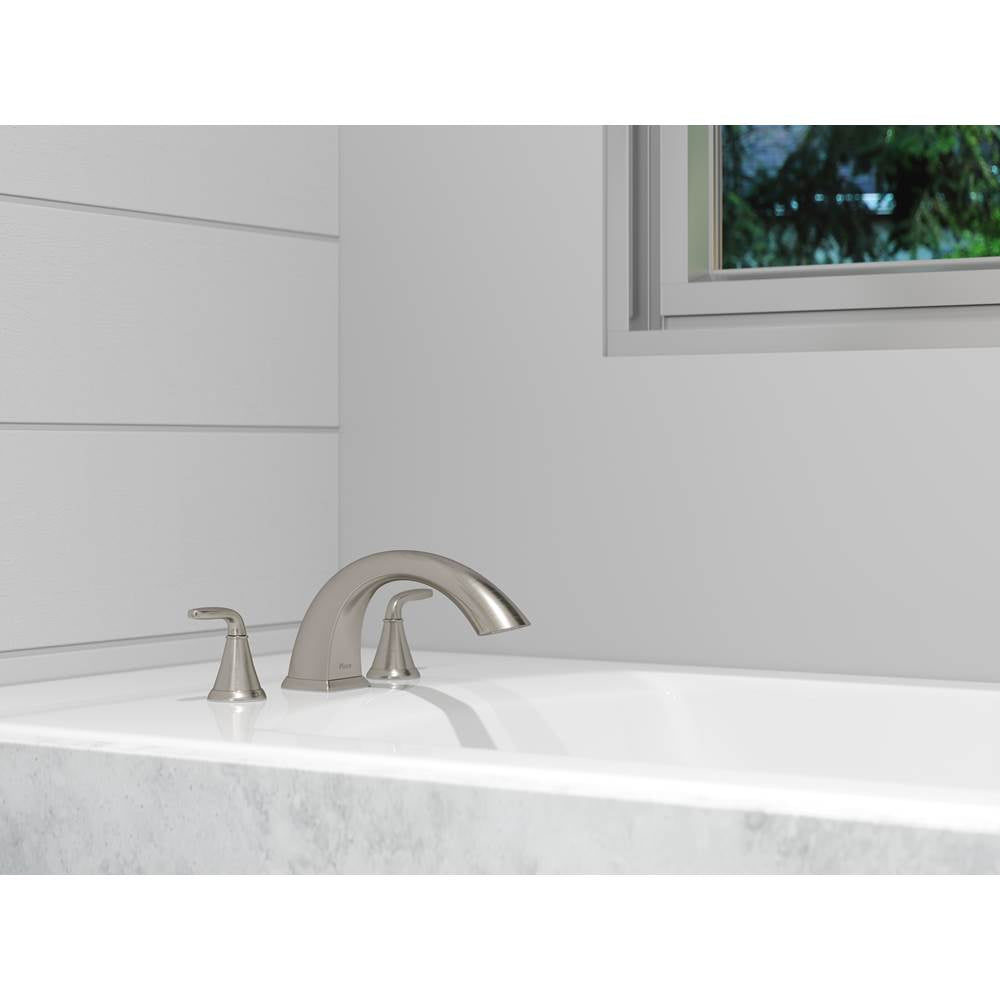 Winfield 2-Handle Roman Tub Trim in Polished Chrome