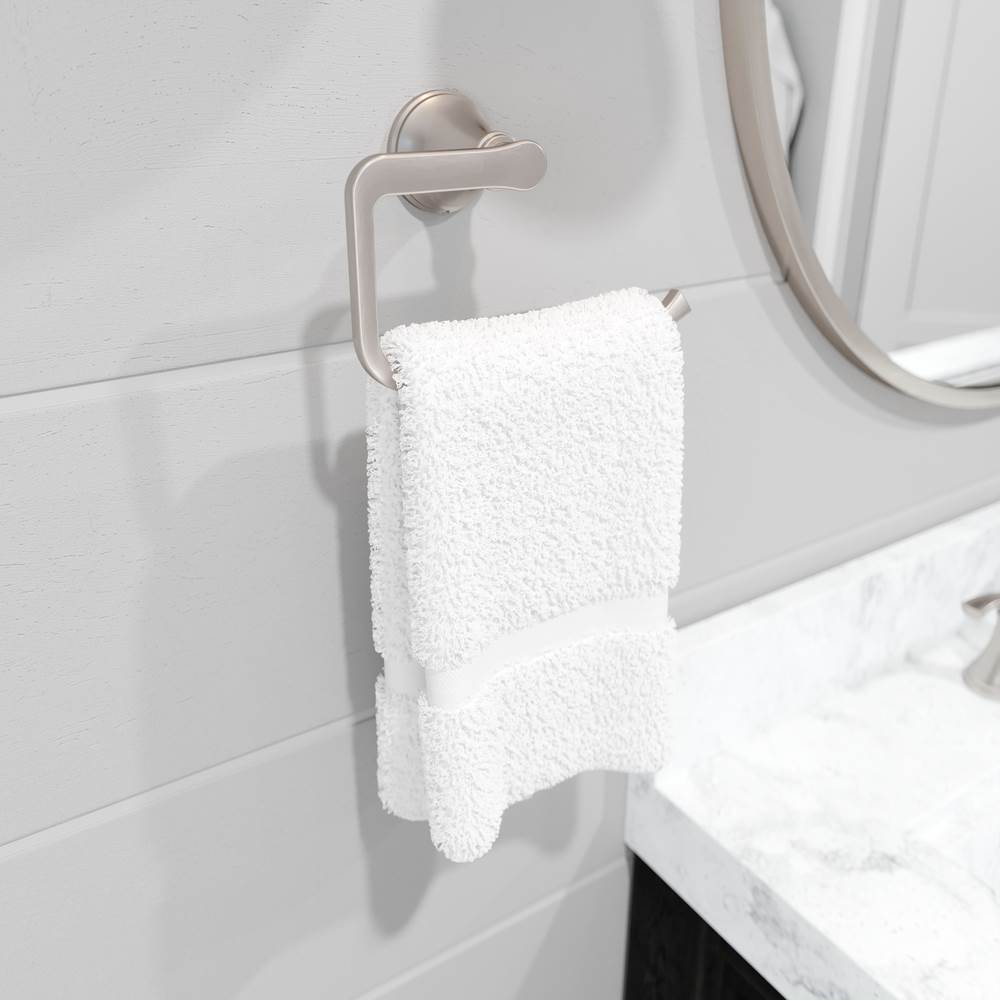 Woodbury Towel Ring in Polished Chrome