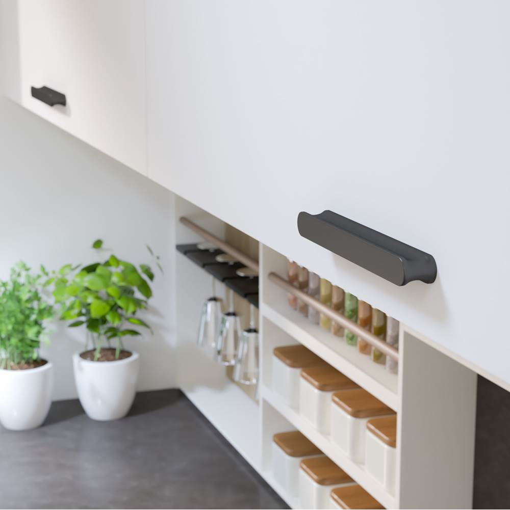 Contemporary Metal Pull - 7886